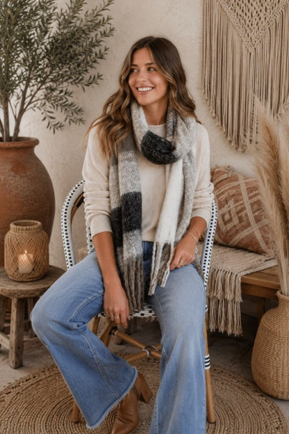 Cuddle Up Check Scarf – Charcoal